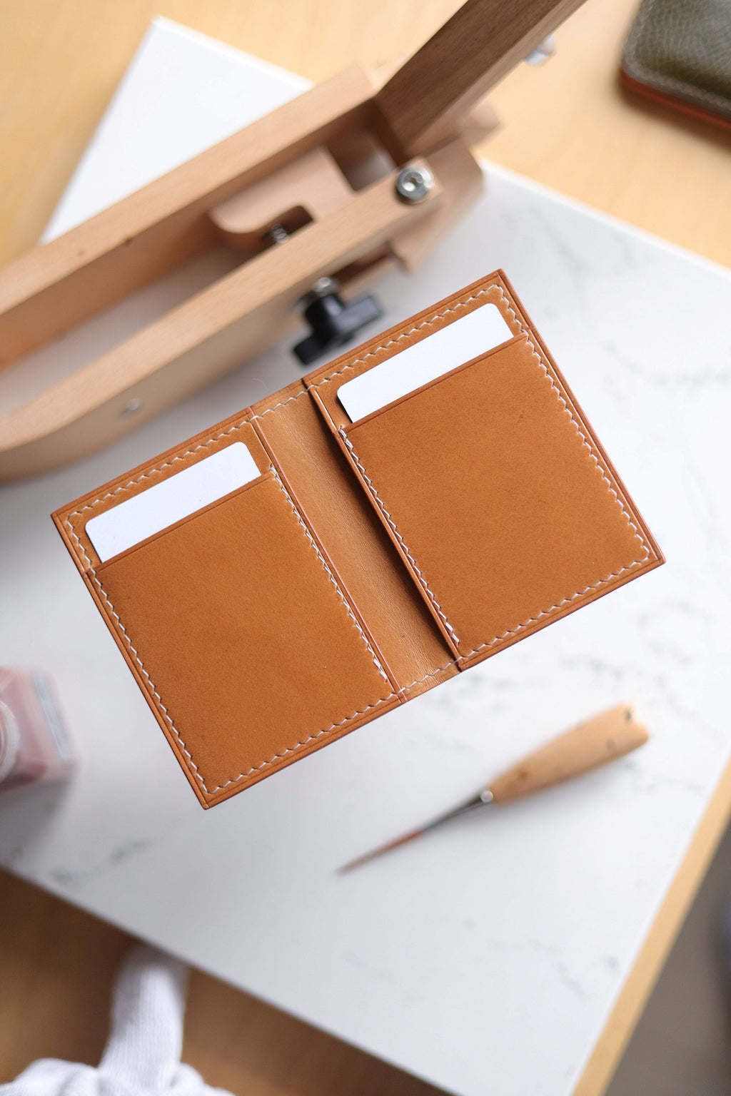 Bifold - 4 Pocket